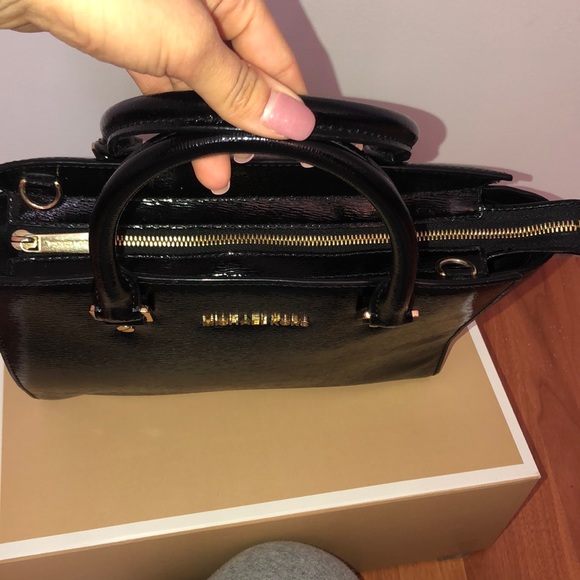 Authentic Michael Kors Medium Selma Satchel - Picture 6 of 8